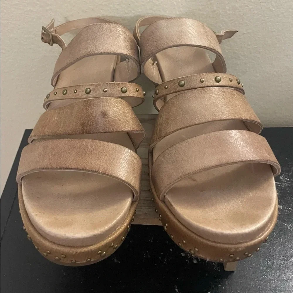 Antelope Wilda Leather Platform Wedge Sandal Tan Studded Chunky Size 41 US 10